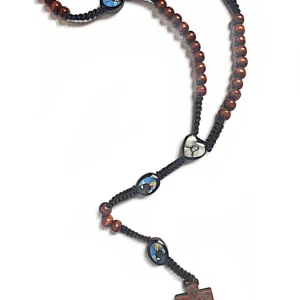Chapelet cordon tressé – médaillons marials et crucifix sculpté