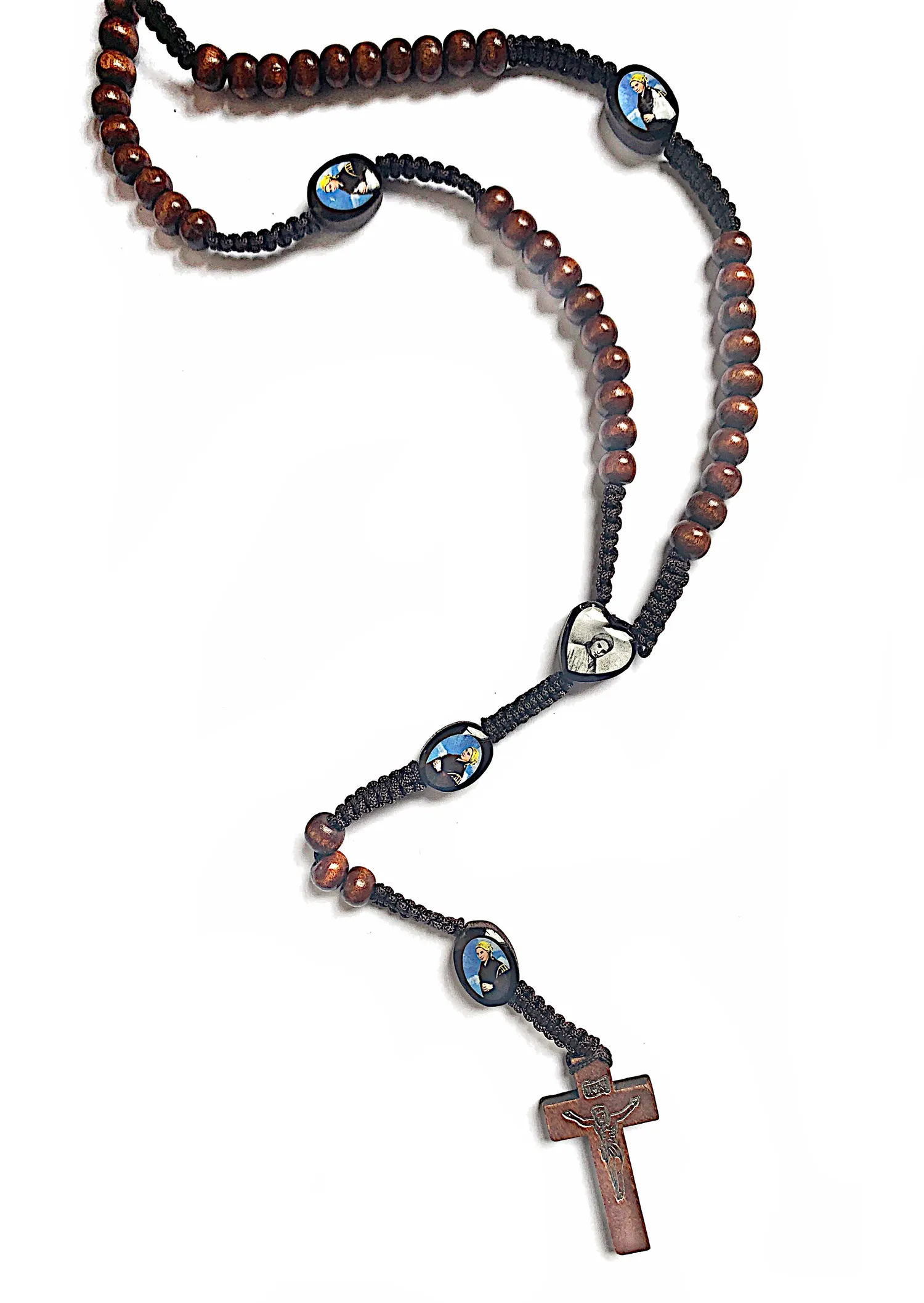 Chapelet cordon tressé – médaillons marials et crucifix sculpté