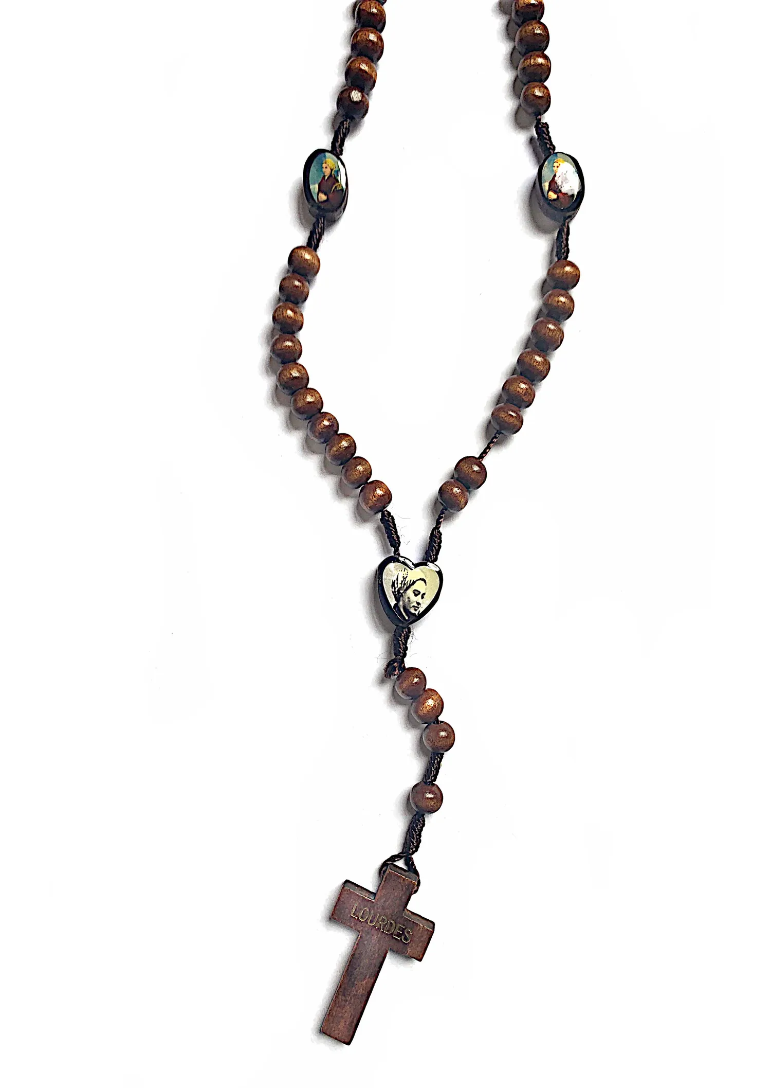 Chapelet bois foncé Lourdes – médaillon cœur et croix gravée