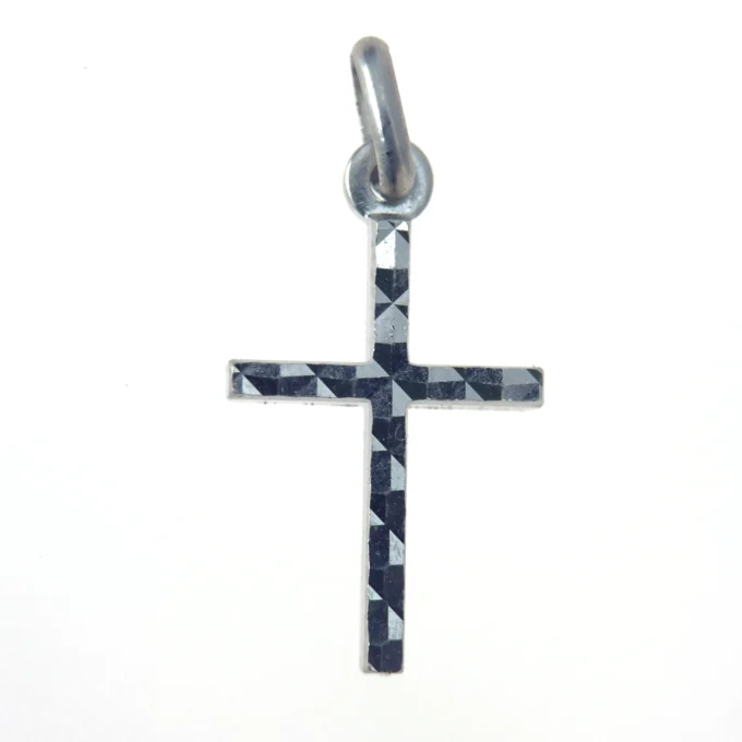 Croix chrétienne facettée en argent 925 – Effet diamanté