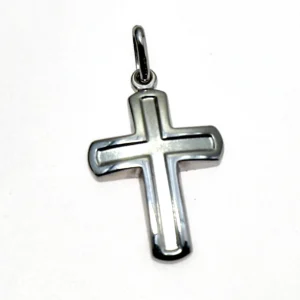 Croix latine en argent