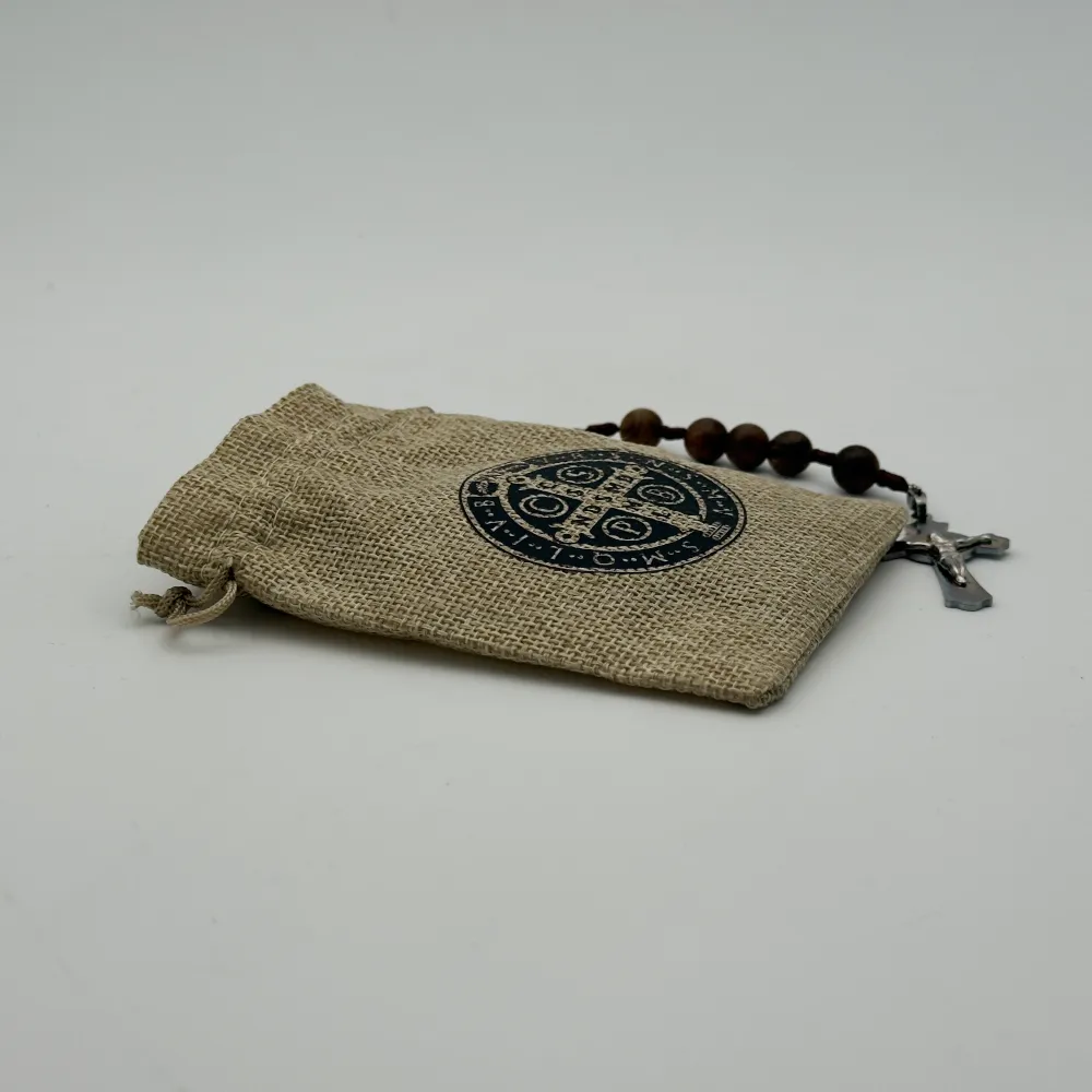 Chapelet en bois avec croix métal et médaille de Saint Benoît – Image 2