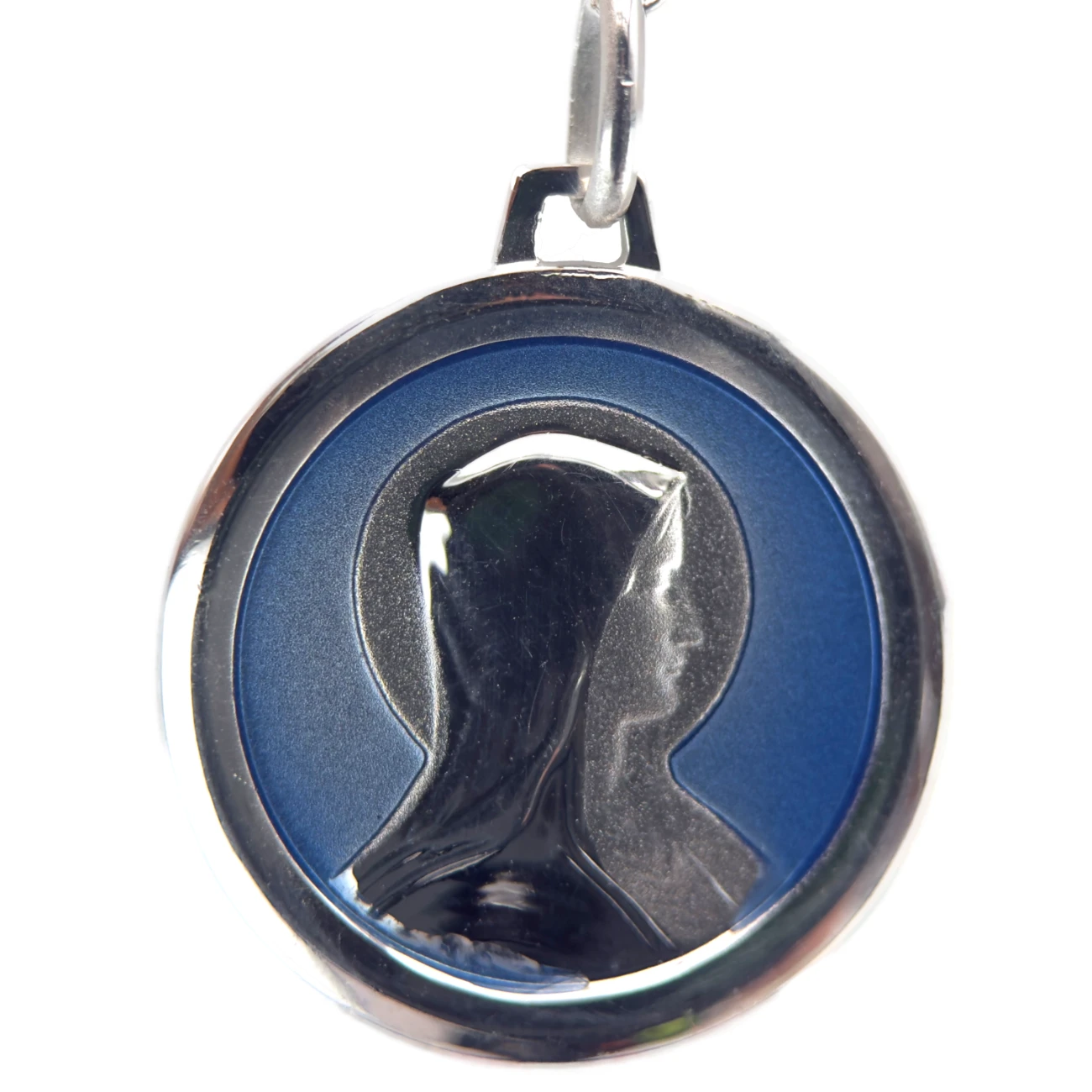 Médaille de Lourdes en ronde brillante en Argent avec fond émaillé bleu
