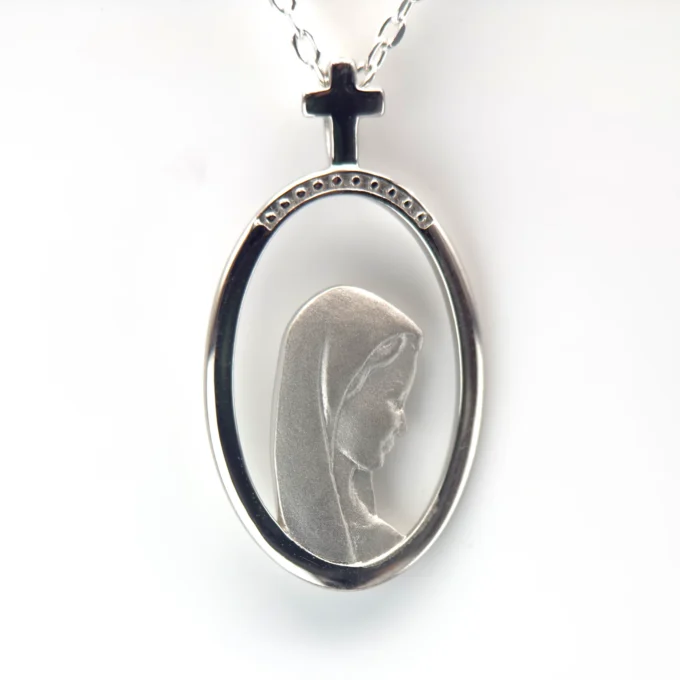 Médaille Vierge Marie ovale ajourée en argent avec croix bélière – 17 mm ou 23 mm