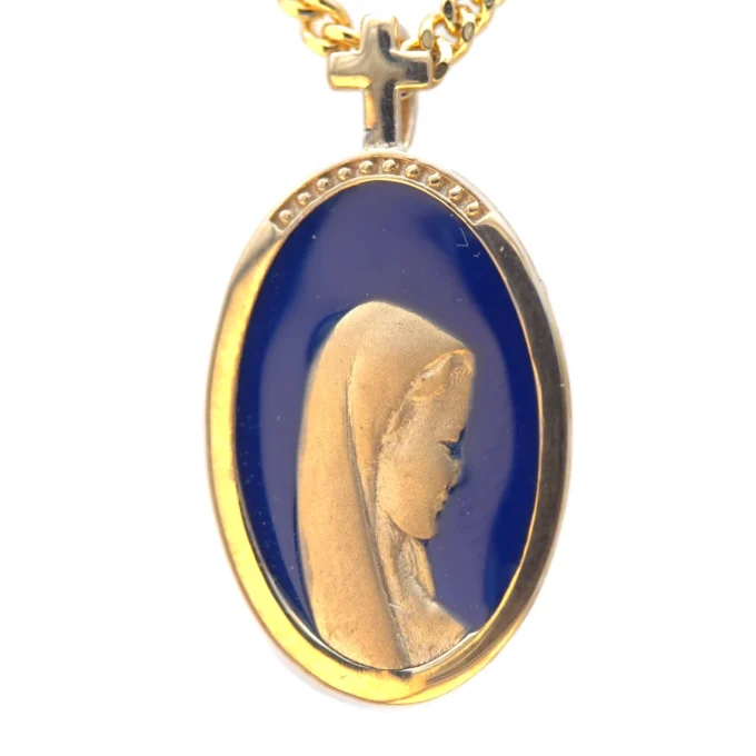 Médaille ovale vierge marie sur fond bleu