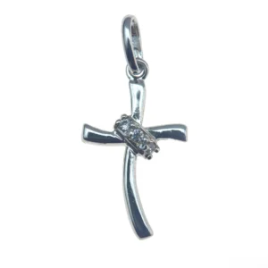 Croix stylisée en argent avec couronne sertie de pierres – pendentif religieux moderne