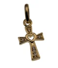 PETITE CROIX EN plaqué or AVEC UN COEUR AU MILIEU