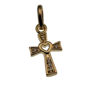 PETITE CROIX EN plaqué or AVEC UN COEUR AU MILIEU