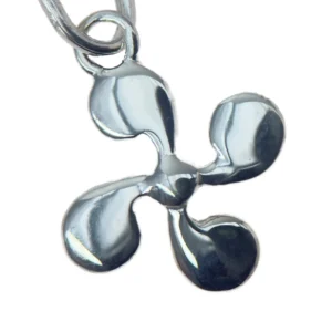 Lauburu, croix basque en argent