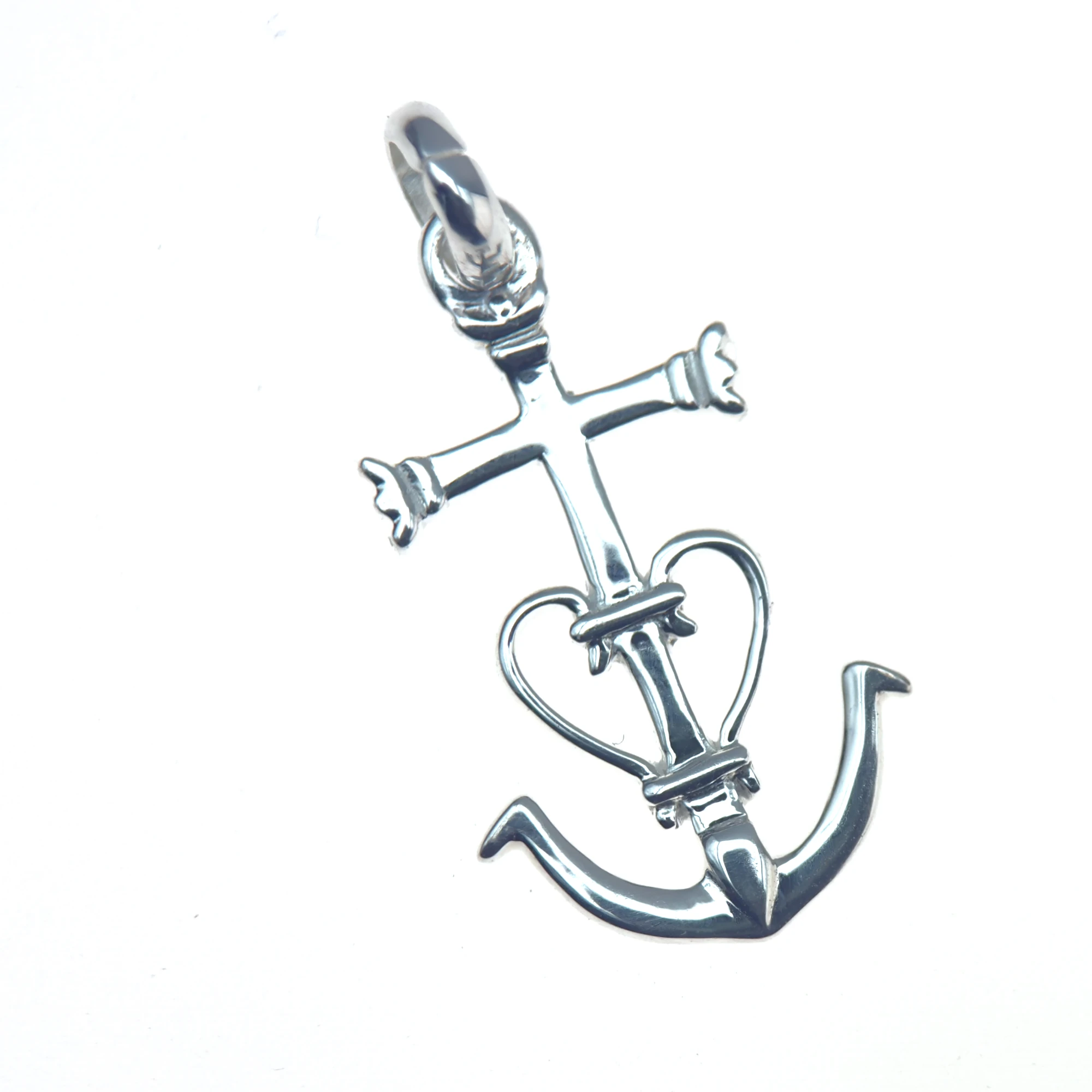 Croix de cargue en argent