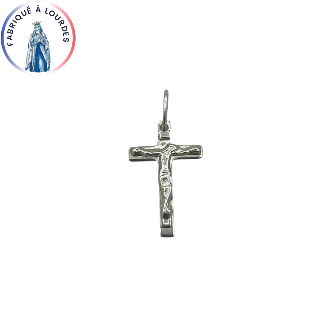 Petit Crucifix en Argent 925 – 20x11 mm – Croix du Christ Polie – Fabriqué à Lourdes