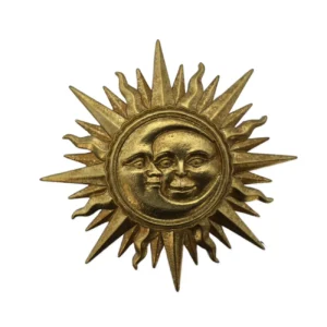Soleil et Lune dorés enlacés – décoration murale symbolique – 15 cm