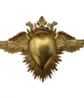 Cœur ex-voto ailé doré et couronné – symbole d’amour et de lumière – 24 cm