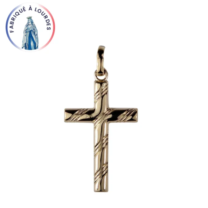 Croix plaqué or Striée et Sablée – 26x18 mm –