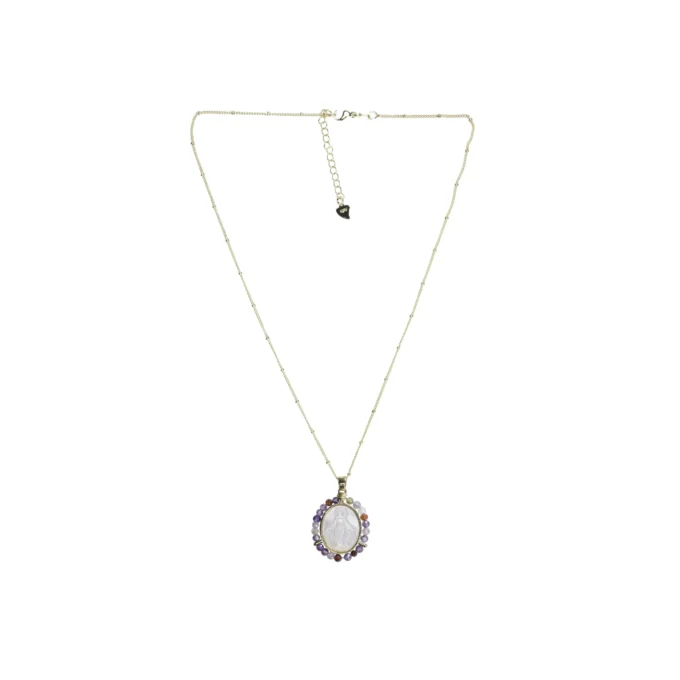 Collier médaille mariale auréolée de perles violettes