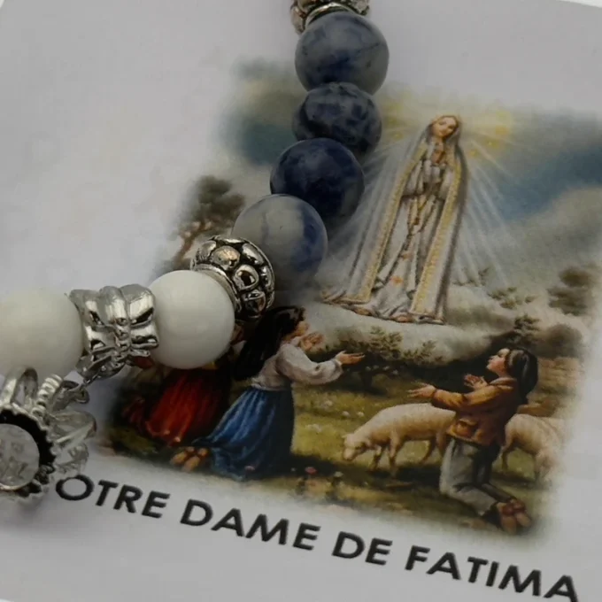 Bracelet chapelet Notre-Dame de Fatima – pierres naturelles et médaille couronne