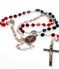 Chapelet Saint Michel Archange – perles multicolores en verre – croix argentée