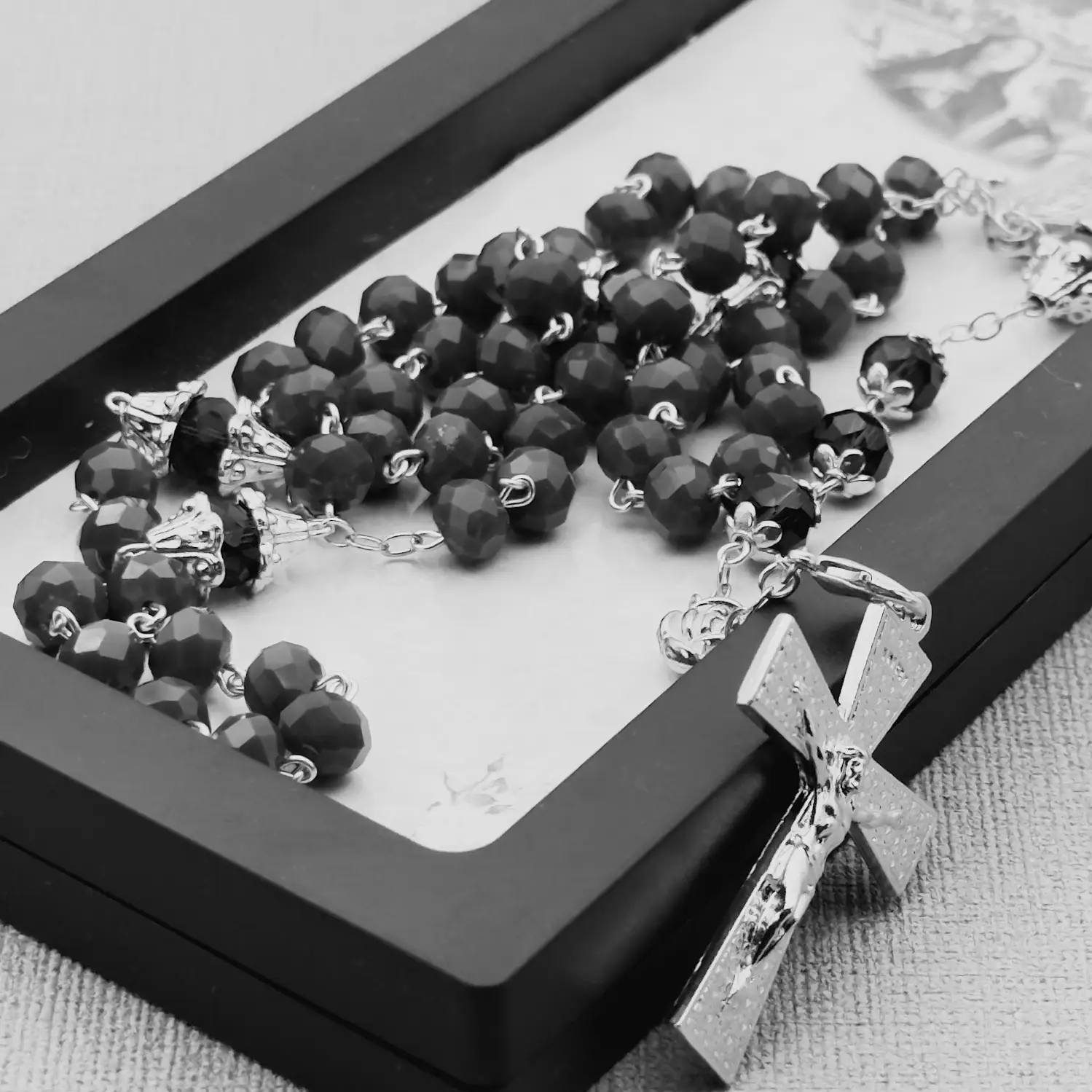 Chapelet dans sa boite