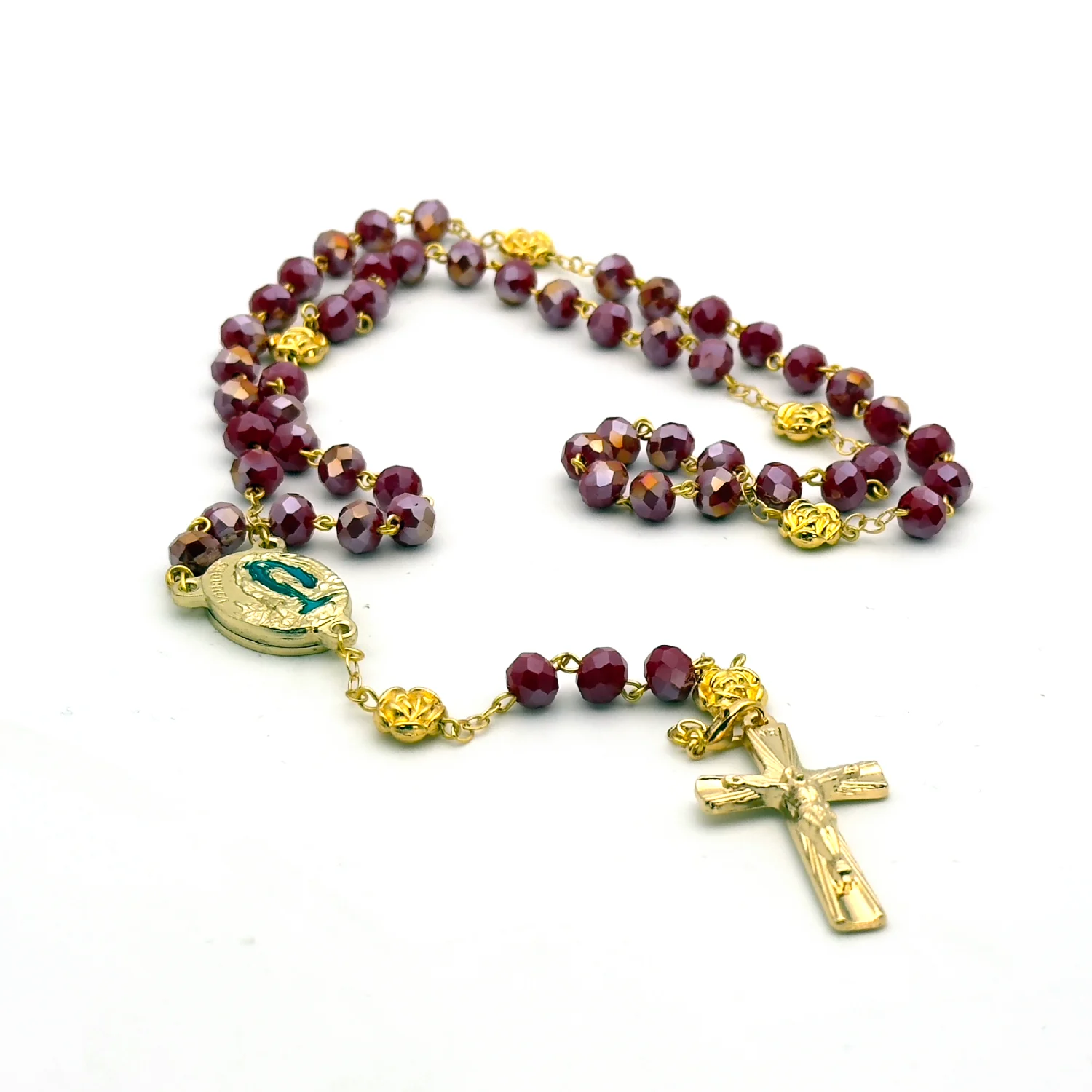 Chapelet de Lourdes en perles de verre facettées bordeaux