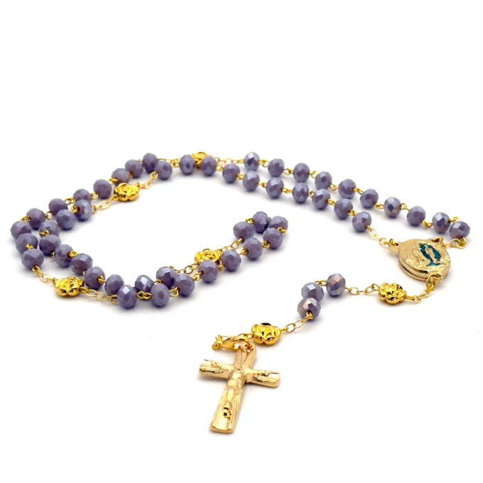 Chapelet de Lourdes en perles de verre facettées lavande