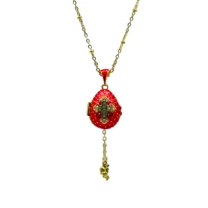 Collier Pendentif "Œuf Impérial" Fraise Émaillée Rouge Vif, Croix Cristaux et Secret d'Ange