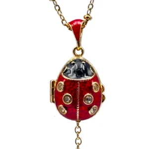 Collier Œuf Impérial ouvrant avec ange – Pendentif rouge Coccinelle