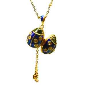 Collier Pendentif "Œuf Impérial" Coccinelle bleue ouvrant avec ange