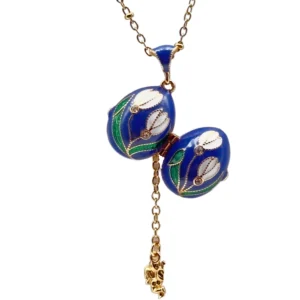 Collier Œuf Impérial Bleu Floral – Pendentif Secret avec Ange – Bijou Spirituel