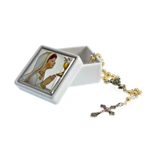 Chapelet de Première Communion Fille (Perles Nacrées) avec sa Boîte Souvenir Argentée