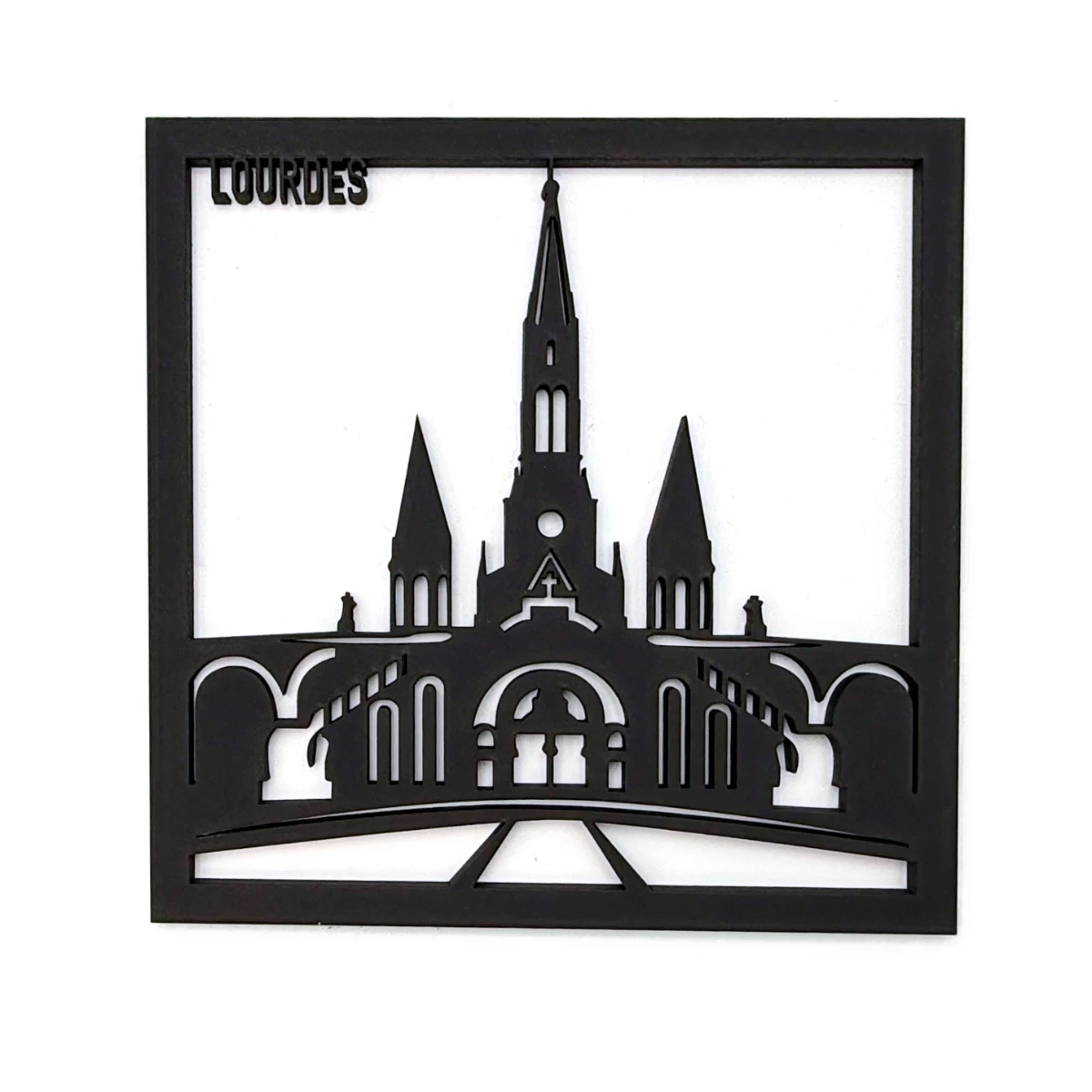Tableau en bois noir Basilique de Lourdes – 25 x 25 cm – fabrication française