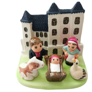 Mini crèche de Noël Béarn en céramique – Collection Crèches du Monde – 8 x 7 cm